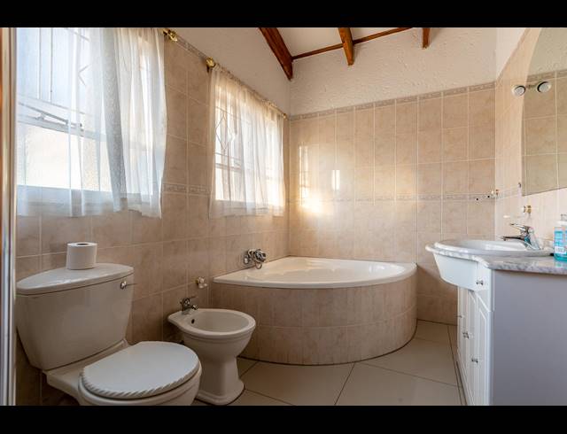 3 BEDROOM DUPLEX FOR SALE IN SUIDEROORD
